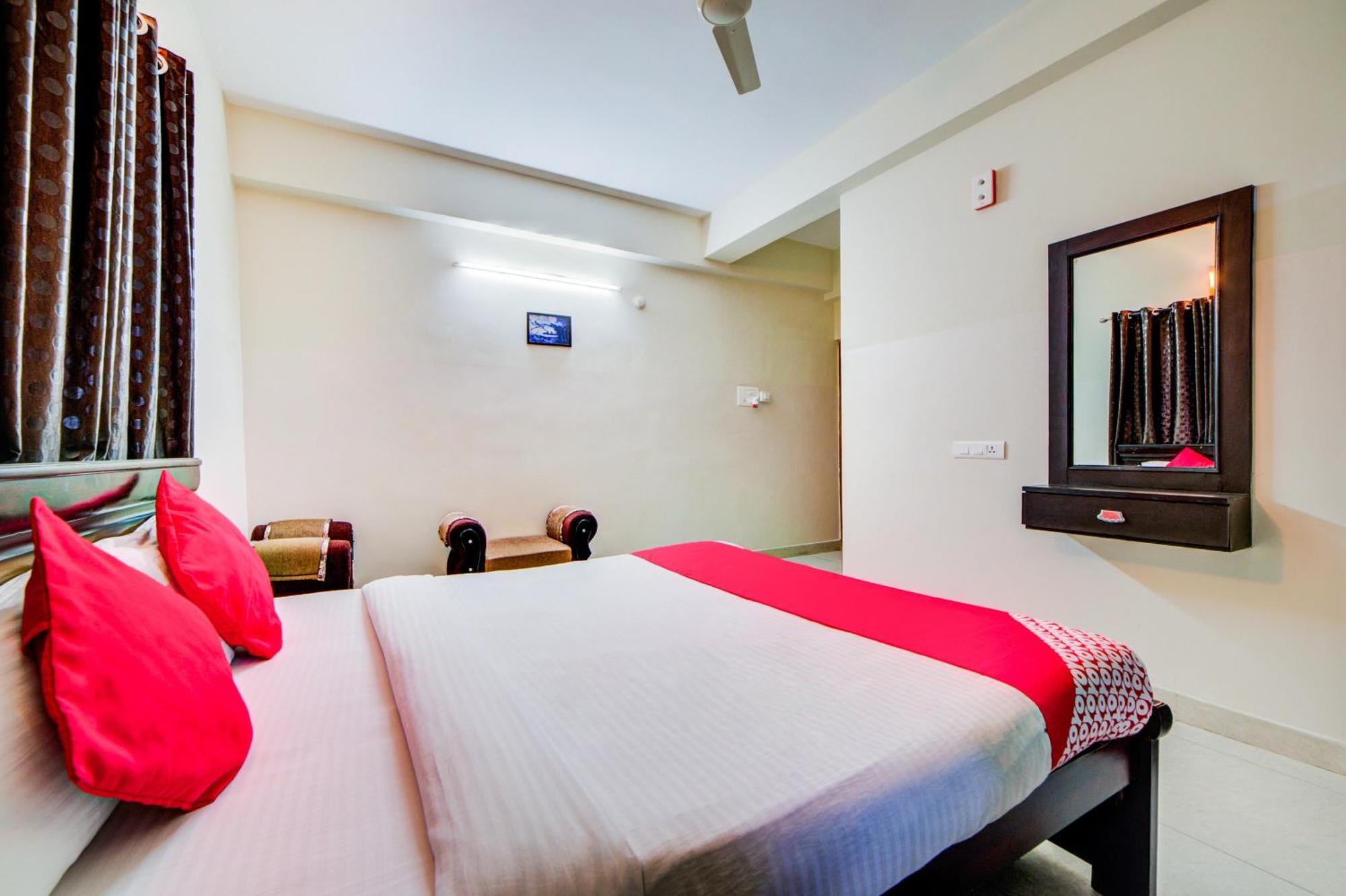 Super Hotel O The Royal Nest Near Shilparamam Kondapur  Zewnętrze zdjęcie