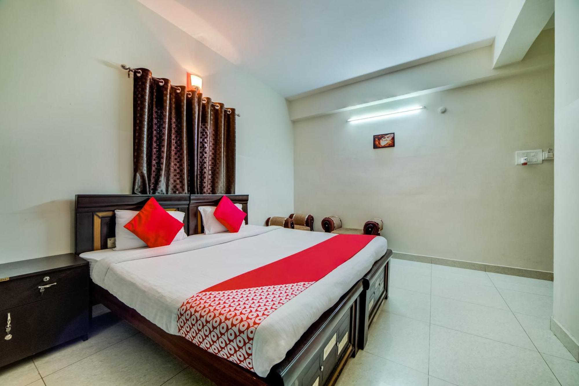 Super Hotel O The Royal Nest Near Shilparamam Kondapur  Zewnętrze zdjęcie