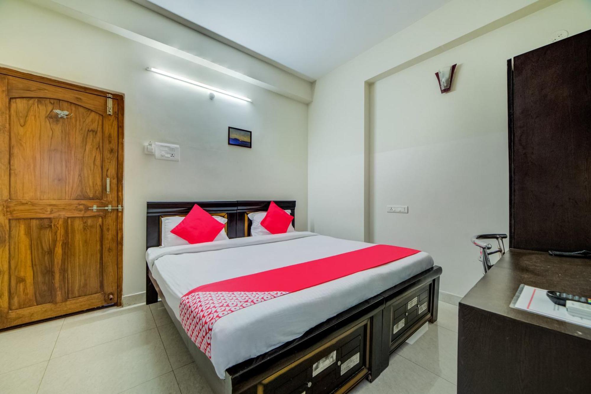 Super Hotel O The Royal Nest Near Shilparamam Kondapur  Zewnętrze zdjęcie